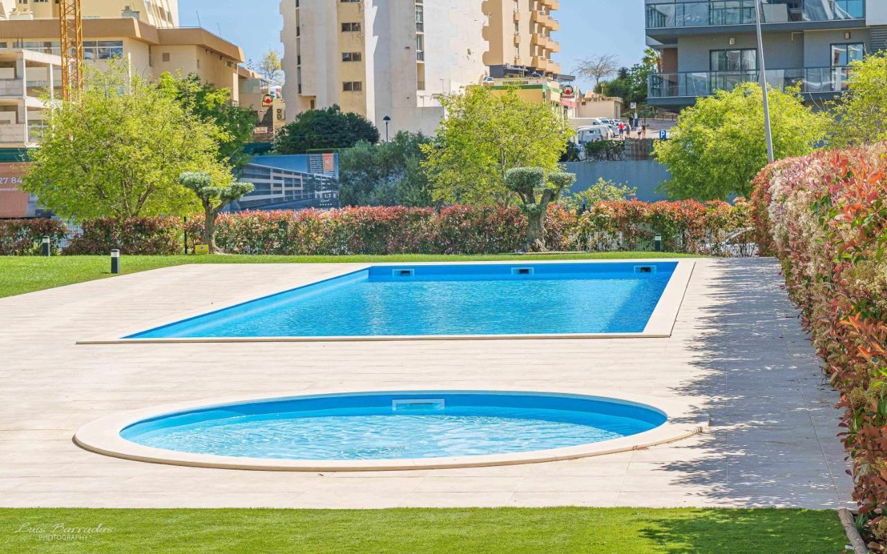 Monte E Pool